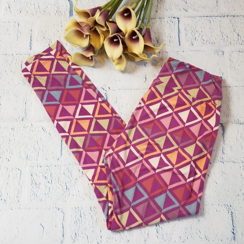 Lularoe geometric triangle OS leggings
